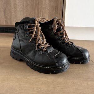 3M Thinsulate Black Leather Boots